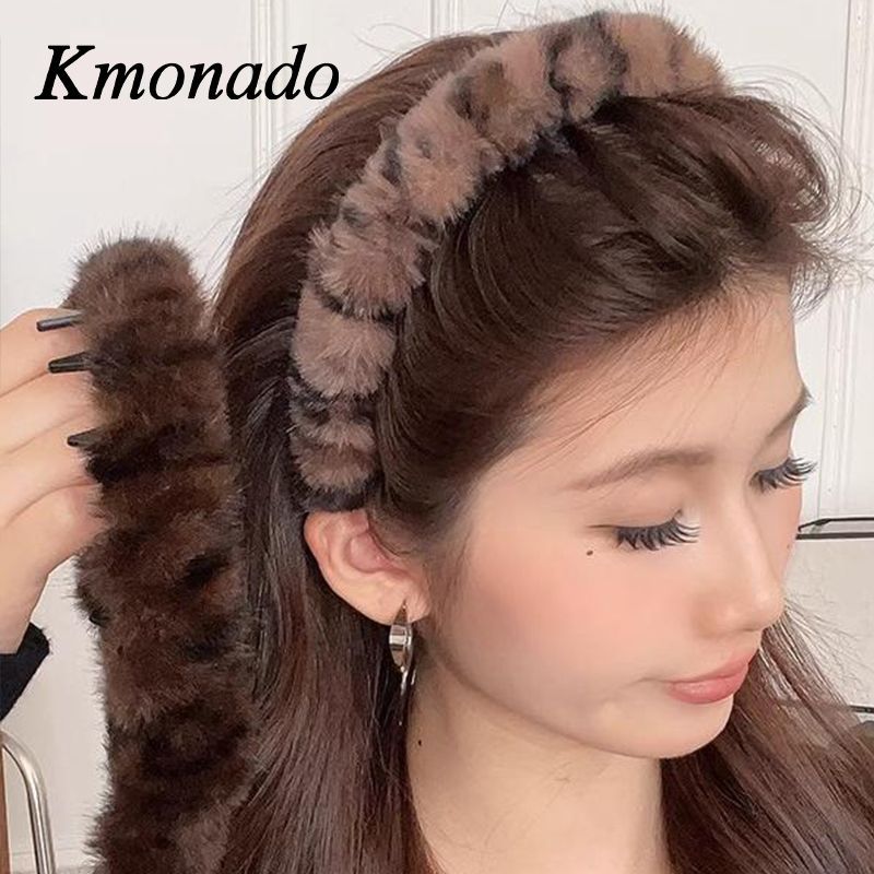 Fuzzy Leopard Print Teeth Headband – Non-Slip Hairband for Face Wash & Skincare