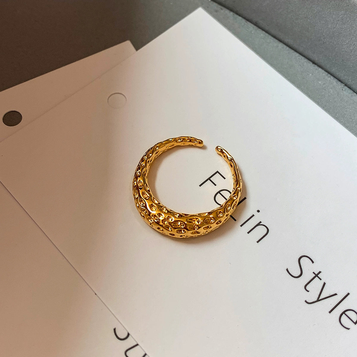 Volcanic rock beauty exaggerated personality metal does not fade adjustable opening index finger ring women's light luxury niche high sense