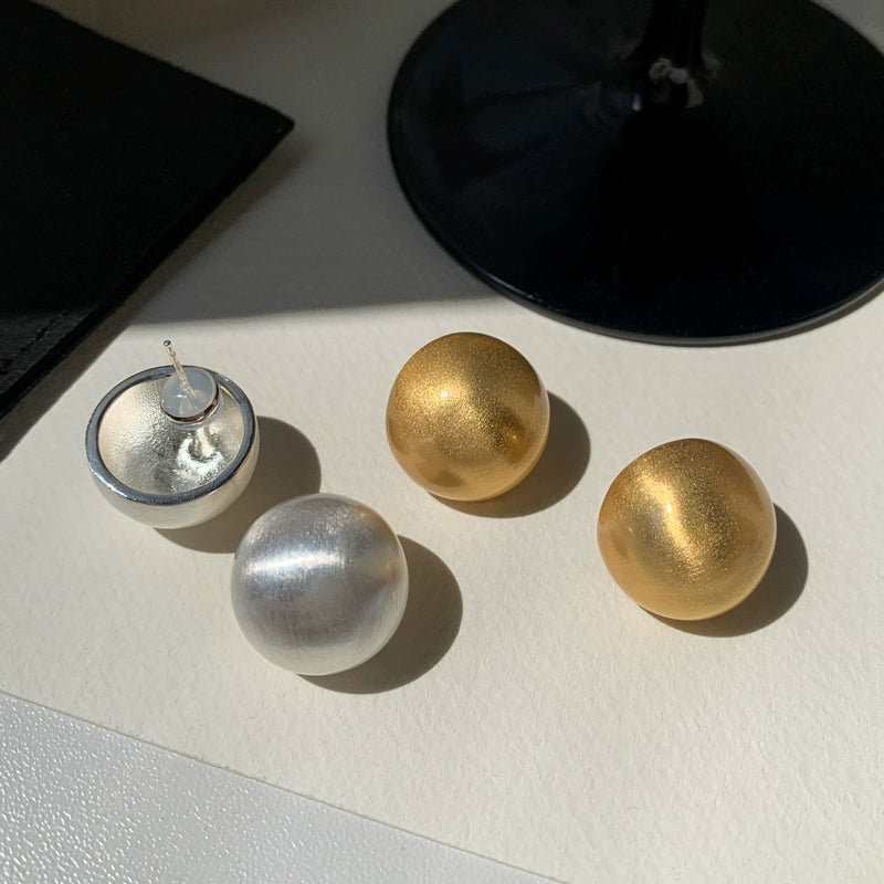 Unique metal sand gold brushed ball art earrings women's high-end light luxury niche high-end temperament earrings stud earrings