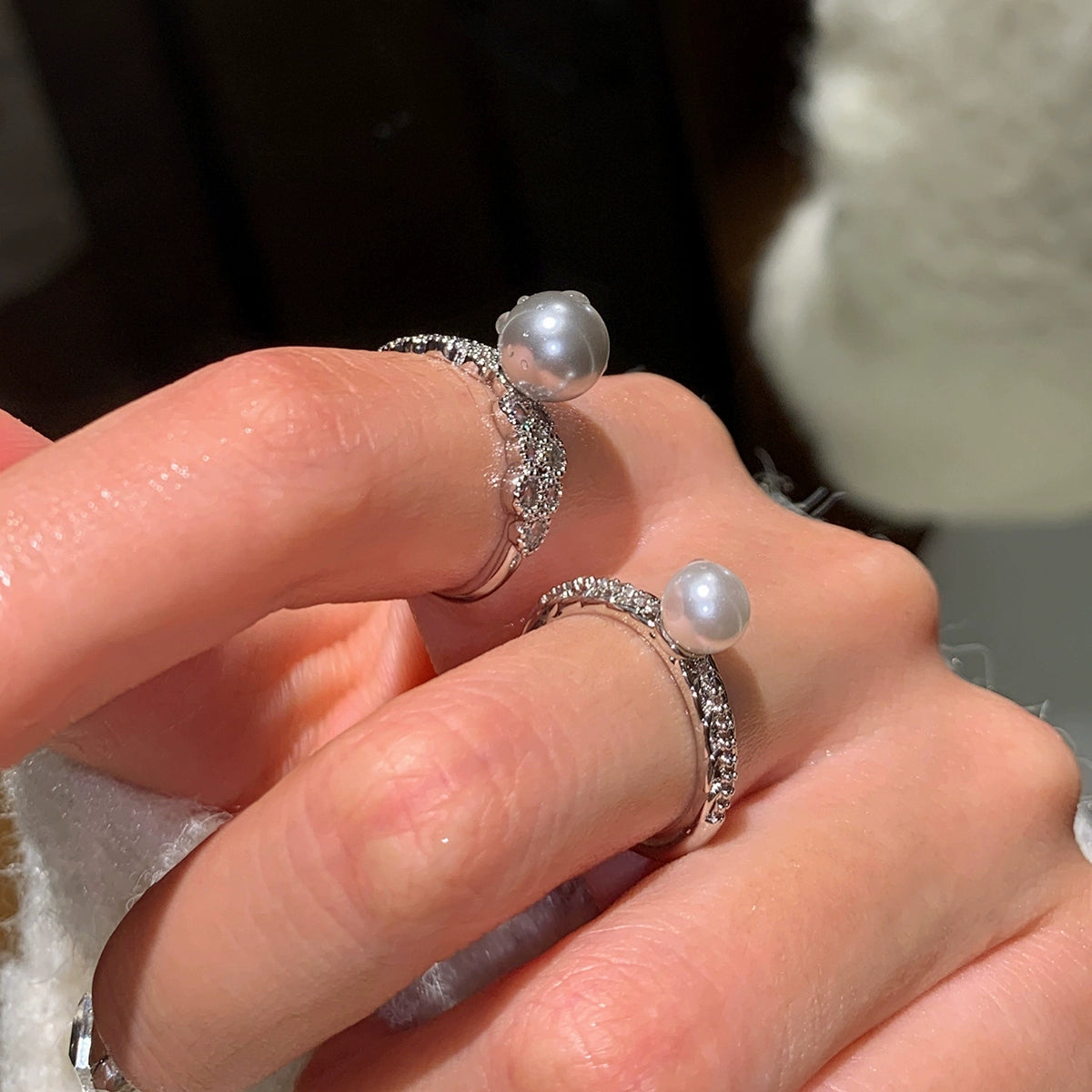 French Australian white gray pearl ring women's opening adjustable 2025 new high-end niche exquisite index finger middle finger