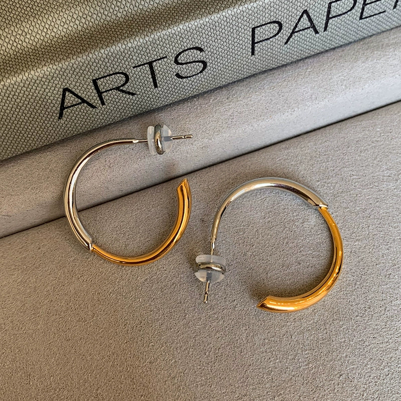 Gold and silver color matching bow C-shaped round earrings, earrings, women's niche design sense, advanced unique simple stud earrings, earrings