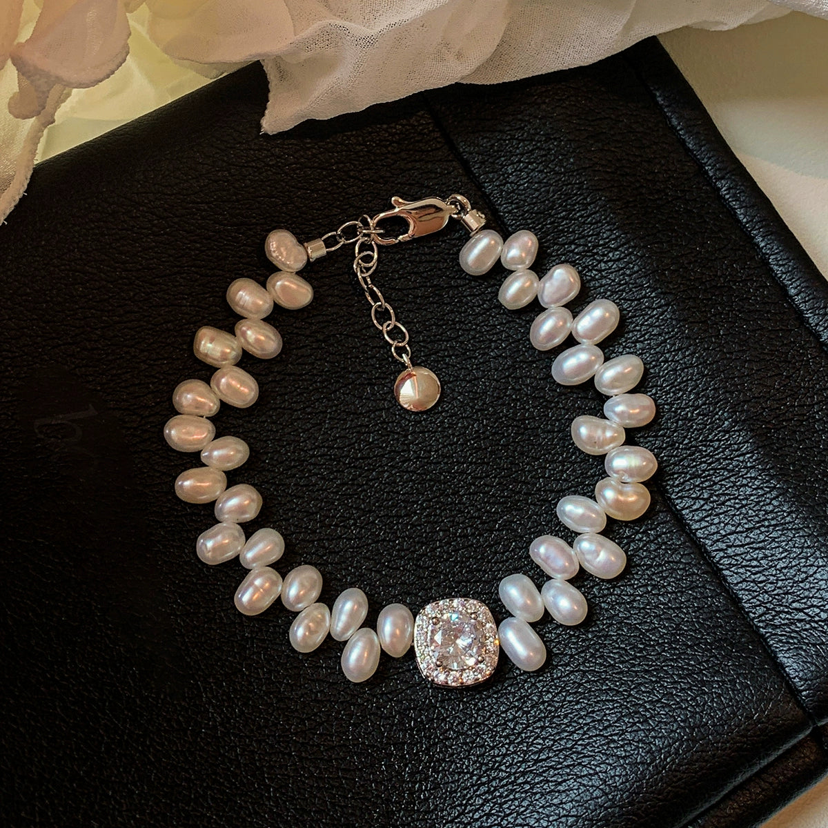 Natural freshwater pearl zircon diamond small sugar cube bracelet women's light luxury exquisite fashion 2025 new summer bracelet