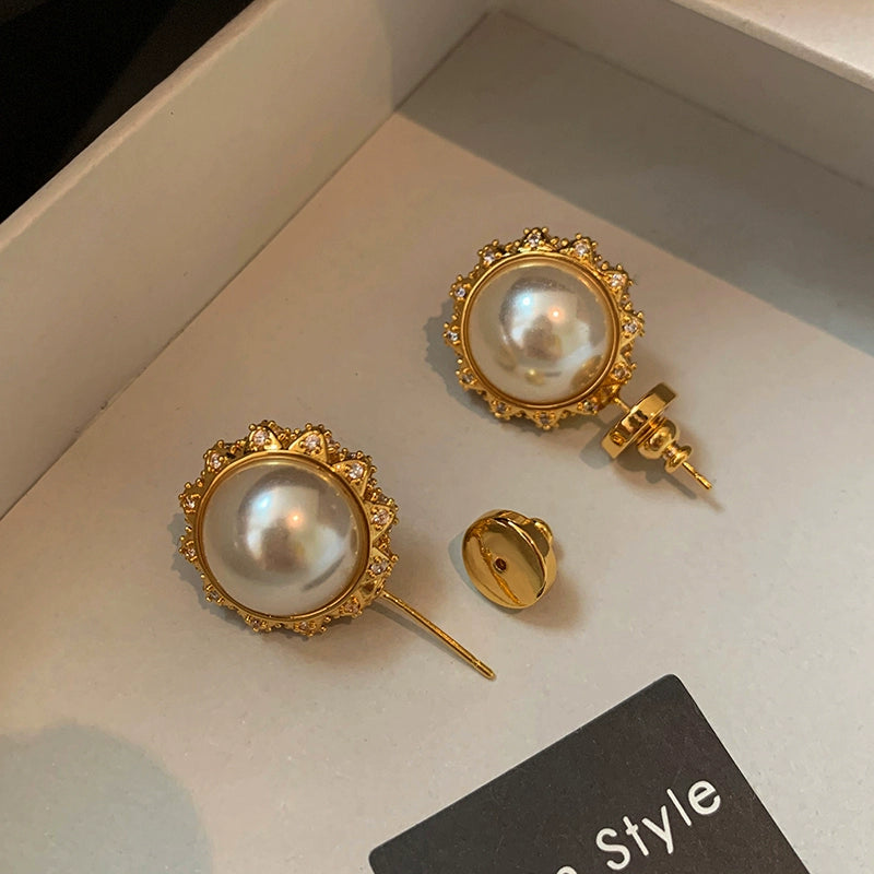 French flower diamond pearl earrings women's high-end high-end temperament atmosphere 2025 new high-end stud earrings