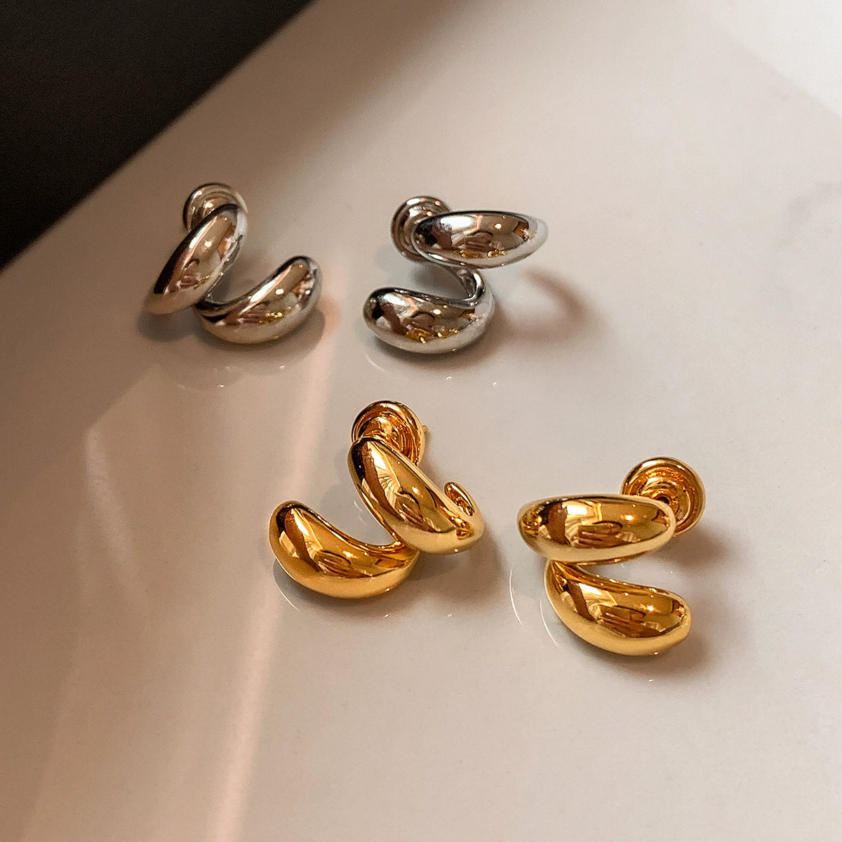 22K gold and silver simple metal water drop beanie stud earrings women's light luxury niche fashion high-end earrings ear jewelry