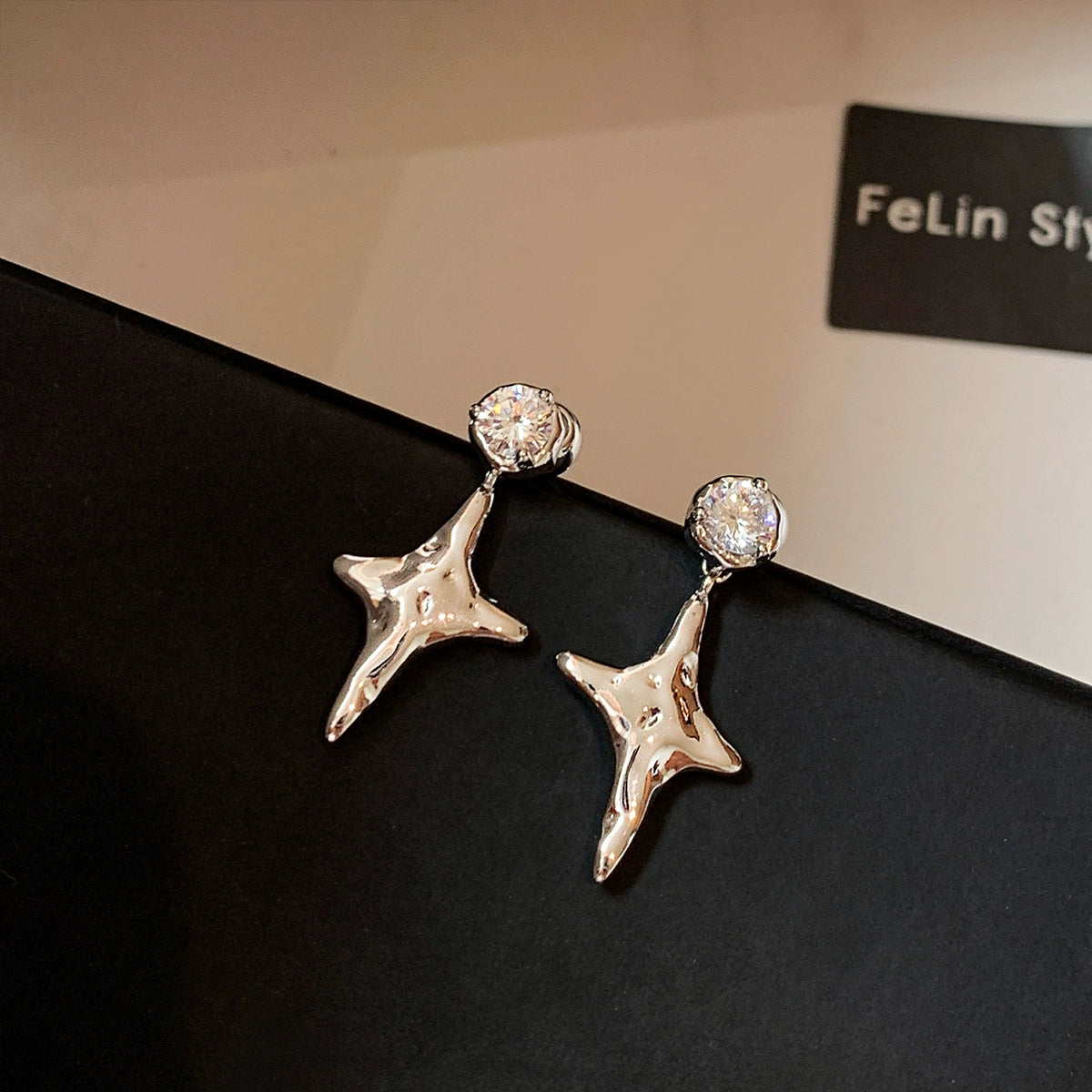 S925 sterling silver with diamonds, silver four-point star stud earrings, women's niche design sense, light luxury, high sense, cold earrings