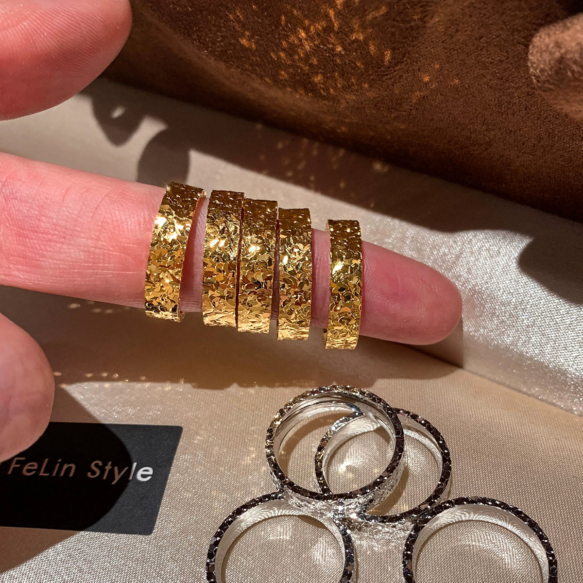 Super bright! Crushed ice ice ring women's light luxury niche high-end hammer pattern design index finger middle finger ring finger hand jewelry