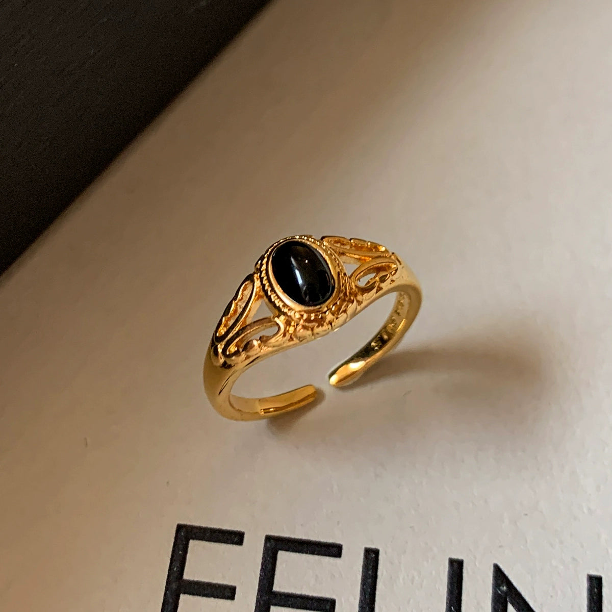 Retro turquoise black agate white fritillary open ring female adjustable middle finger index finger light luxury niche design sense