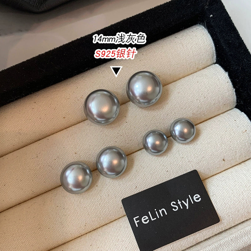 Silver needles are really hemp, silver gray flat round steamed buns, pearl stud earrings, women's 2025 new explosion, French high-end stud earrings.