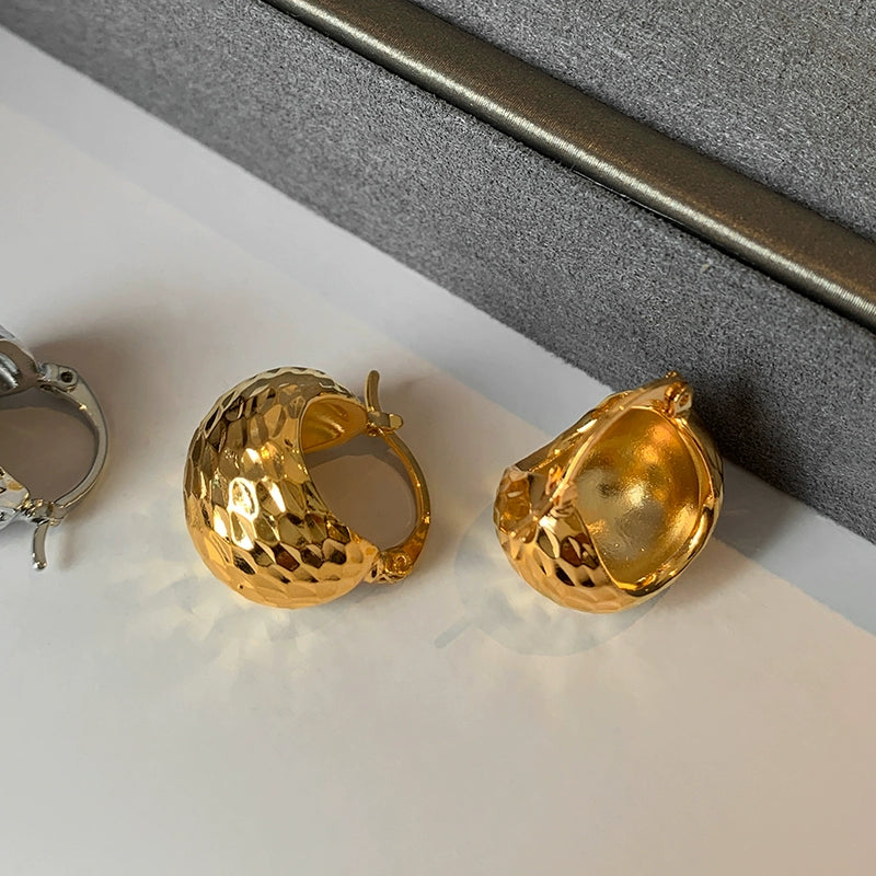 European and American unique metal ball hollow earrings women's niche design sense advanced frigid wind exaggerated personalized earrings