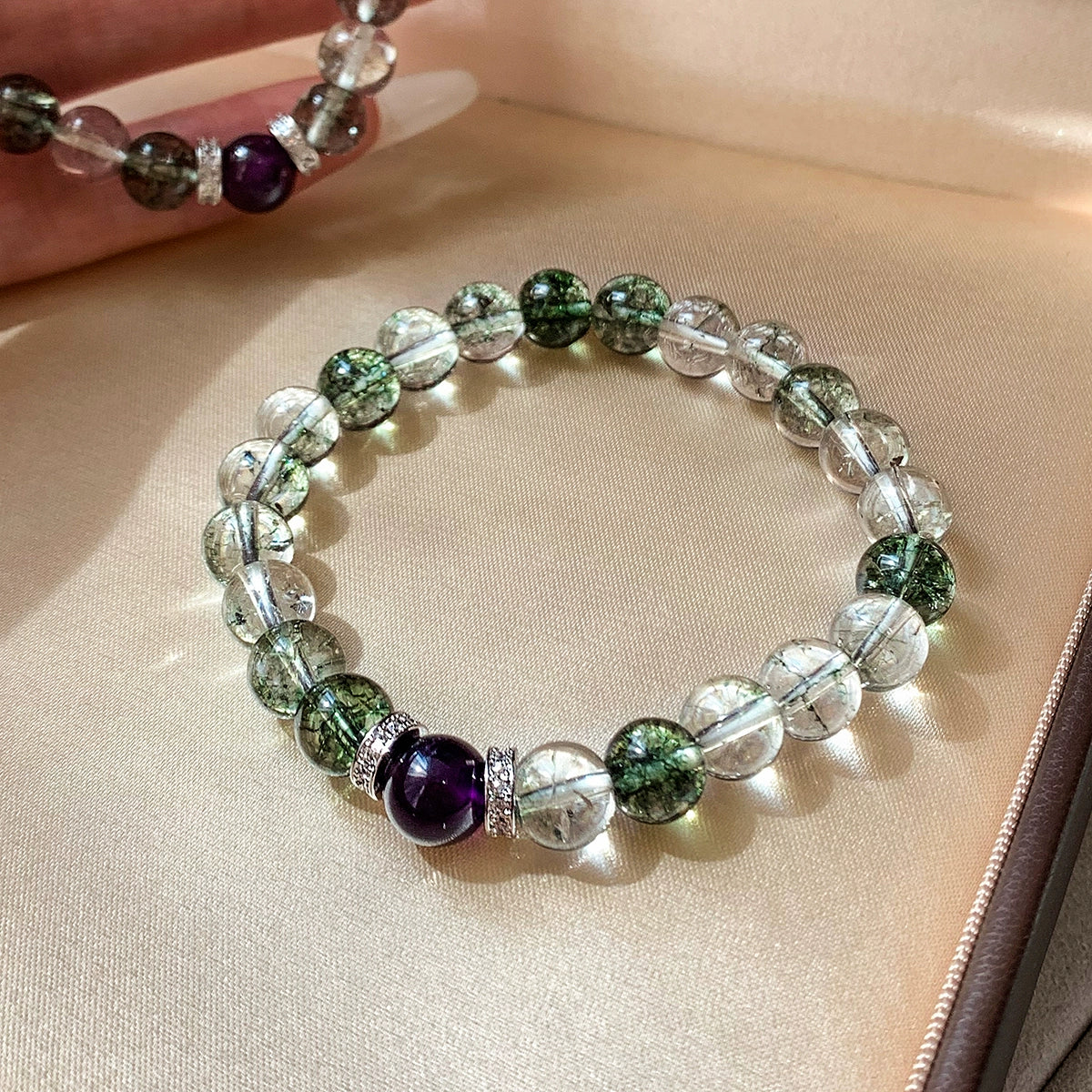 Natural green ghost amethyst bracelet women's light luxury exquisite fashion 2025 new explosion metaphysical beautiful bracelet