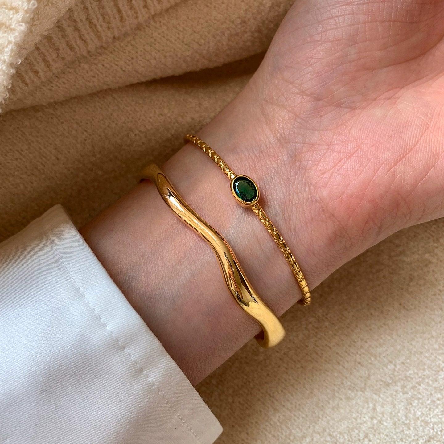 European and American minimalist gold opening adjustable bracelet women's light luxury exquisite fashion 2025 new temperament bracelet jewelry