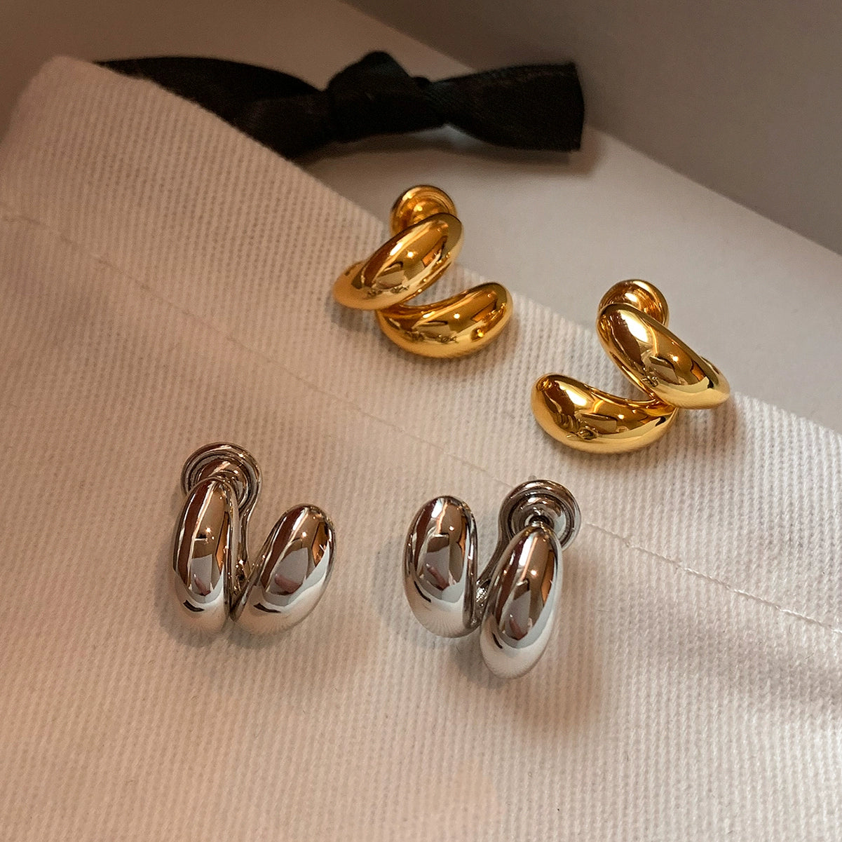 22K gold and silver simple metal water drop beanie stud earrings women's light luxury niche fashion high-end earrings ear jewelry