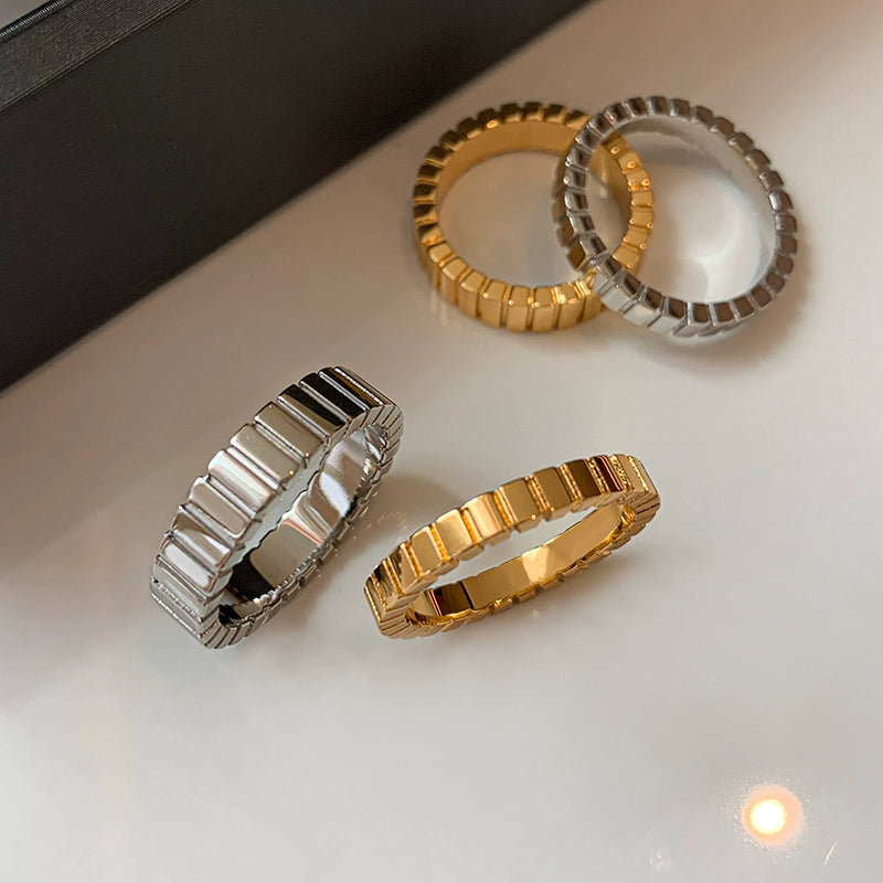 Titanium Steel Striped Gold Silver Index Finger Ring Women's Fashion Personality Niche Design Advanced Sensory Ring