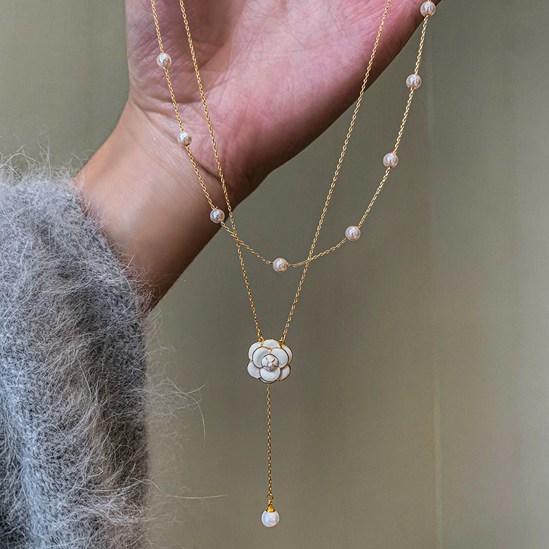 Xiaoxiangfeng retro double-layer stacked camellia pearl necklace women's high-end light luxury niche 2025 new sweater chain