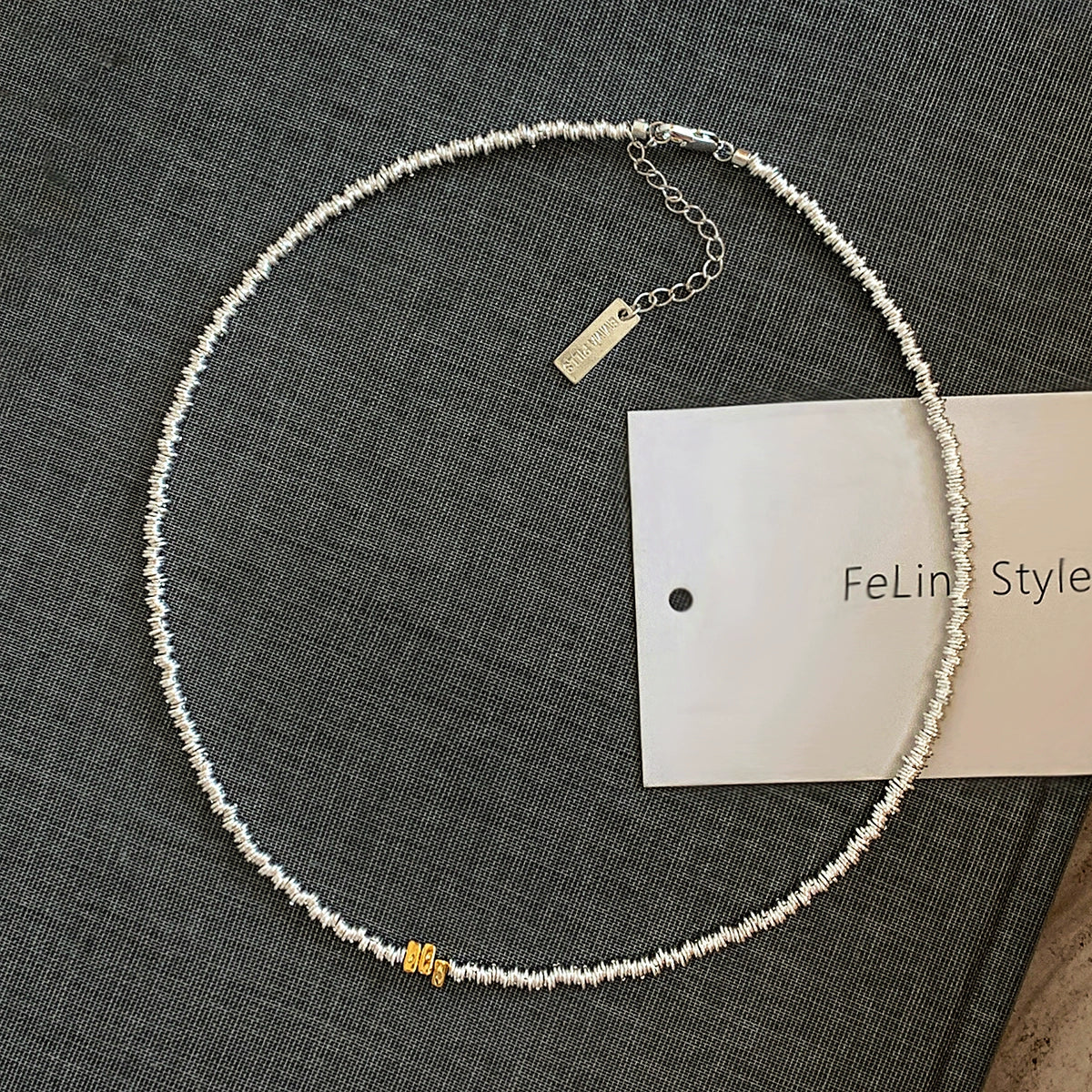 Brushed metal wound broken gold necklace women's accessories 2025 new explosion unique design high-end silver necklace