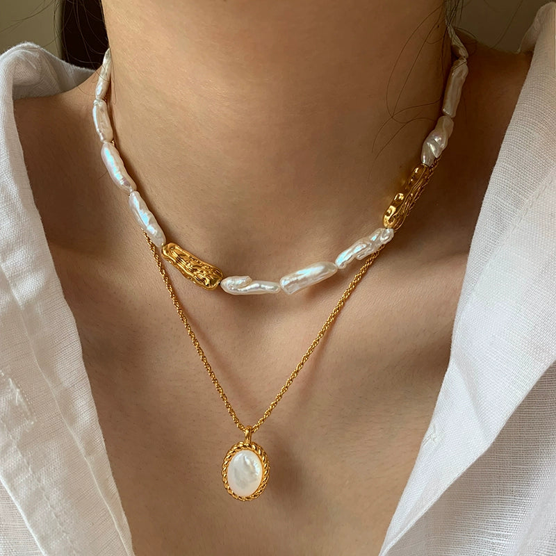 Retro black agate natural white fritillary necklace women's high-end accessories light luxury niche