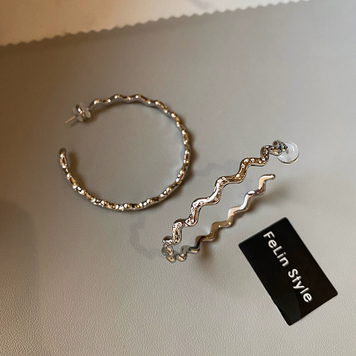 Exaggerated personalized metal wave diamond-set large circle earrings women's 2025 new light luxury high-end circle earrings