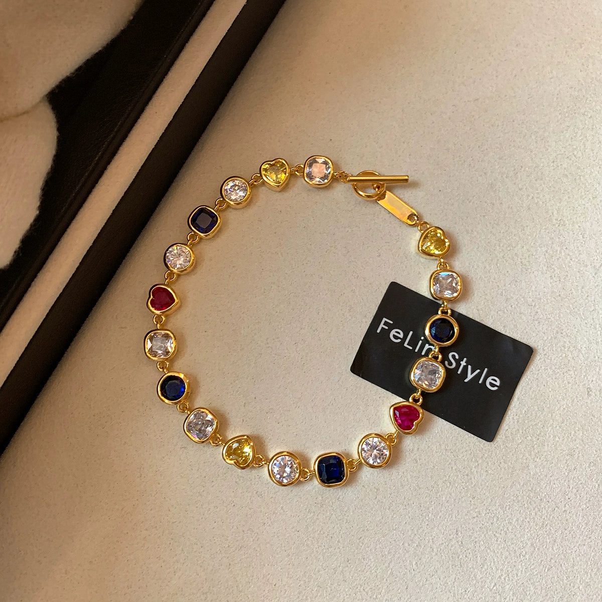 Huge good-looking dopamine pearl colored zircon bracelet women's summer light luxury niche exquisite 2025 new popular bracelet