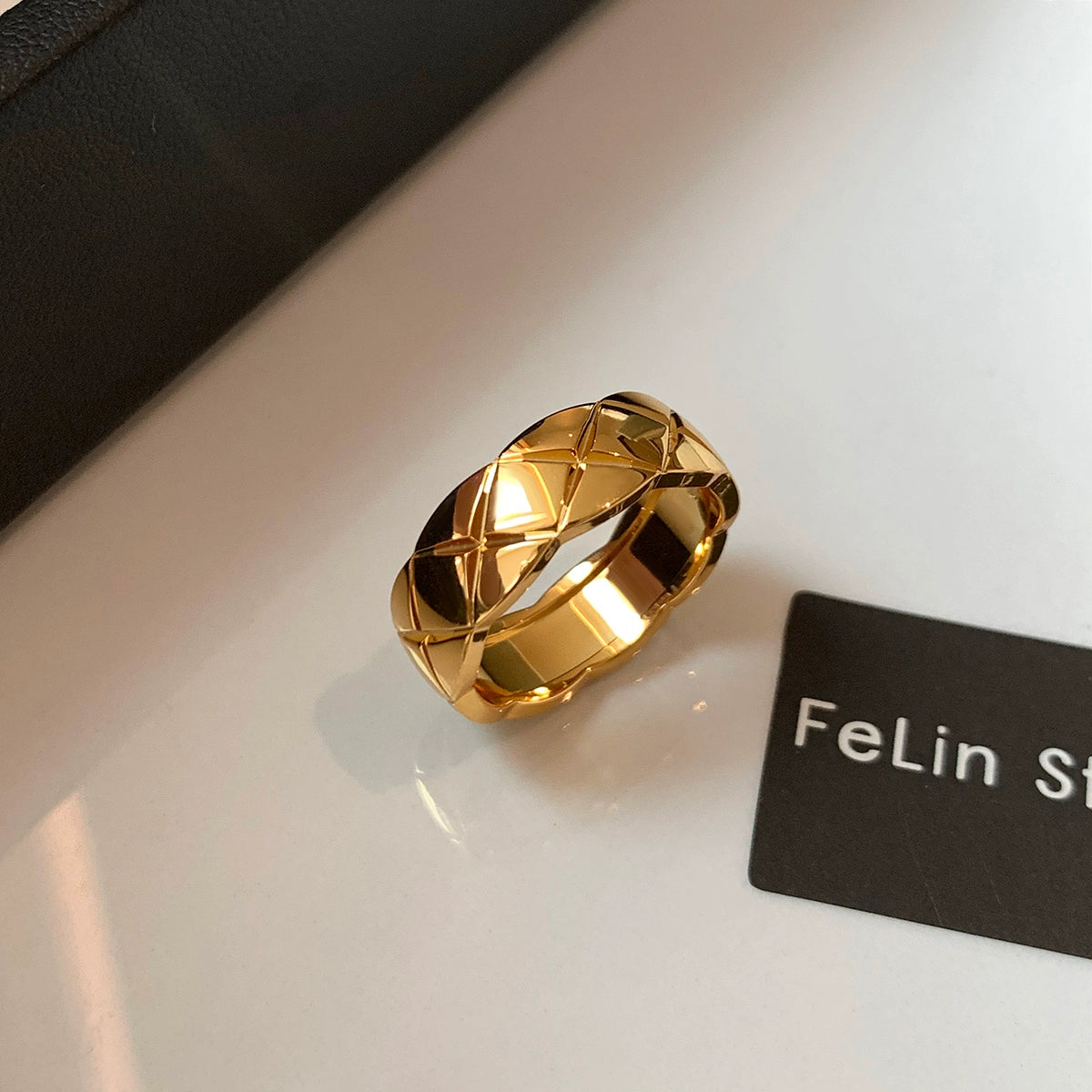 Non-fading metal small fragrant wind rose gold silver rhombus pattern plain ring index finger middle finger ring women's light luxury high-end sense