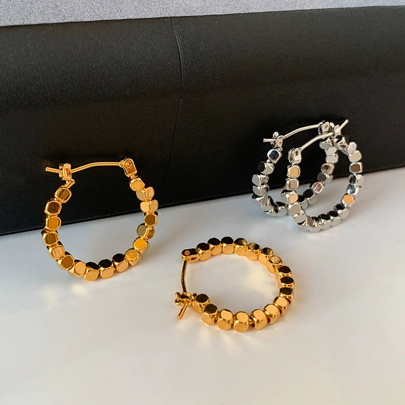 Small and simple metal sugar cube broken silver earrings women's 2025 new light luxury niche gold French ear buckle earrings