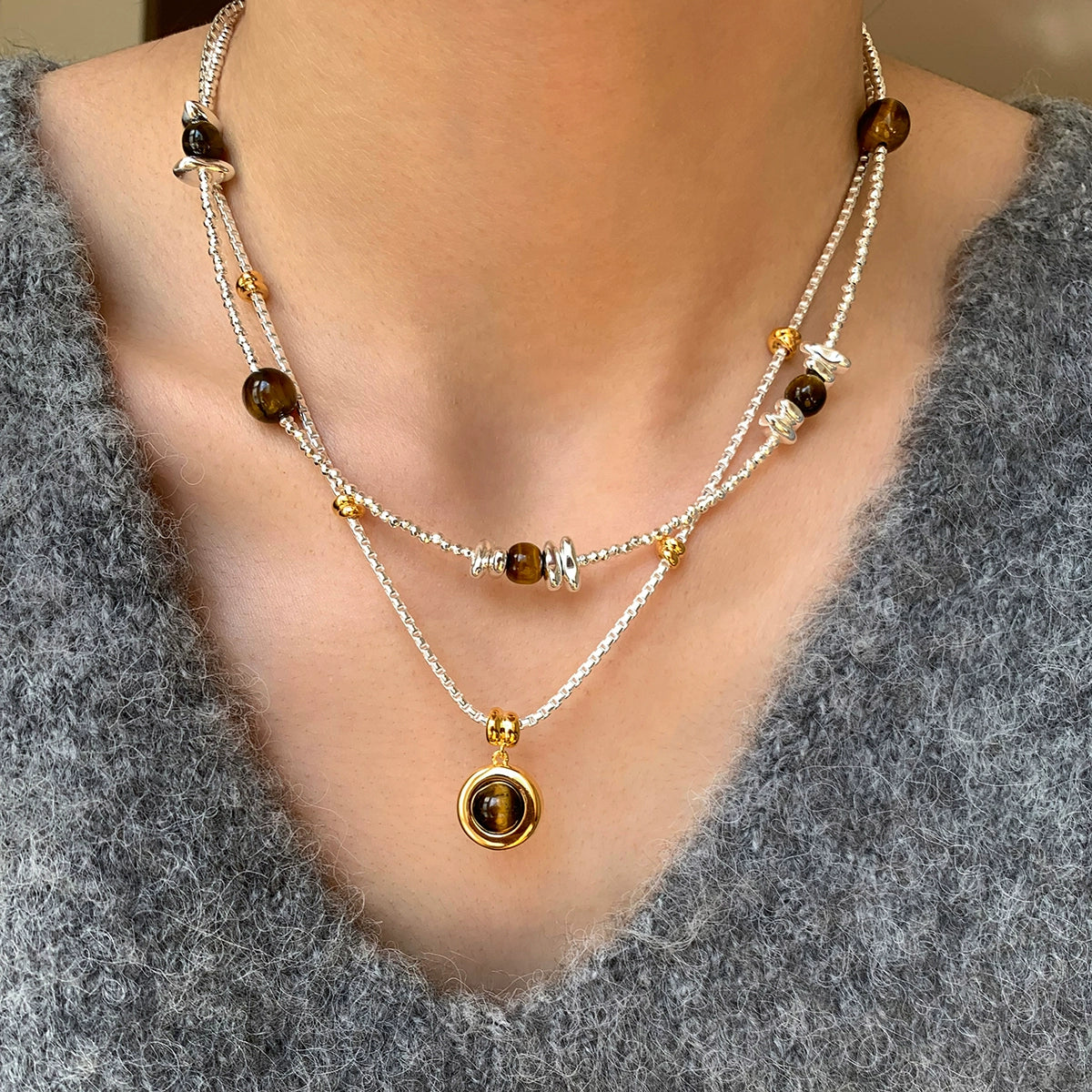 Natural tiger's eye stone pendant gold and silver color matching beaded necklace women's sweater chain accessories 2025 new high-end neck chain