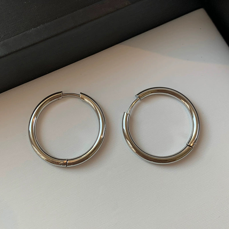 European and American simple size round plain circle earrings women's 2025 new high-end gold and silver earrings temperament earrings