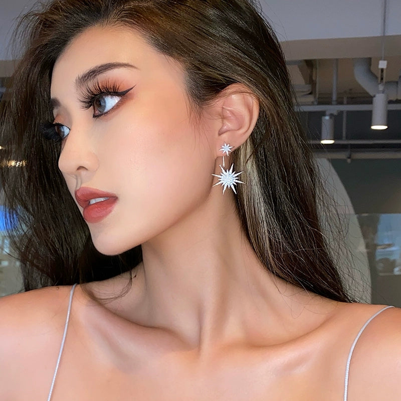 Under the streamer, Gu Xingyan has the same earrings, octagram earrings, women's 2025 new popular niche design earrings.