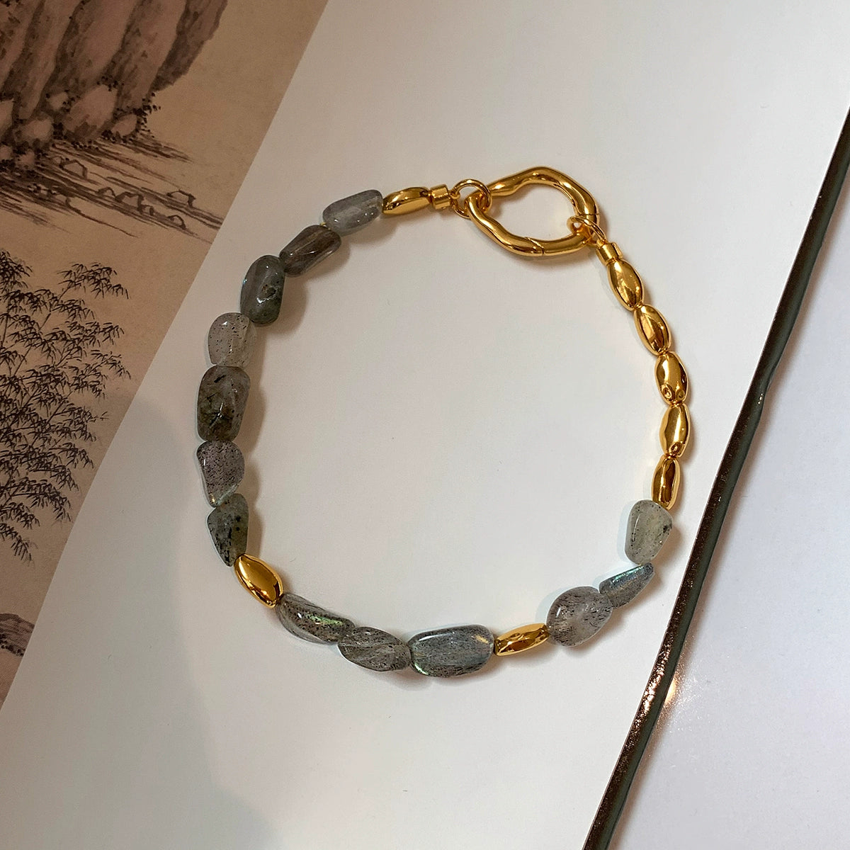 Powder spar metal Doudou bracelet women's summer light luxury niche exquisite fashion 2025 new beaded stone bracelet