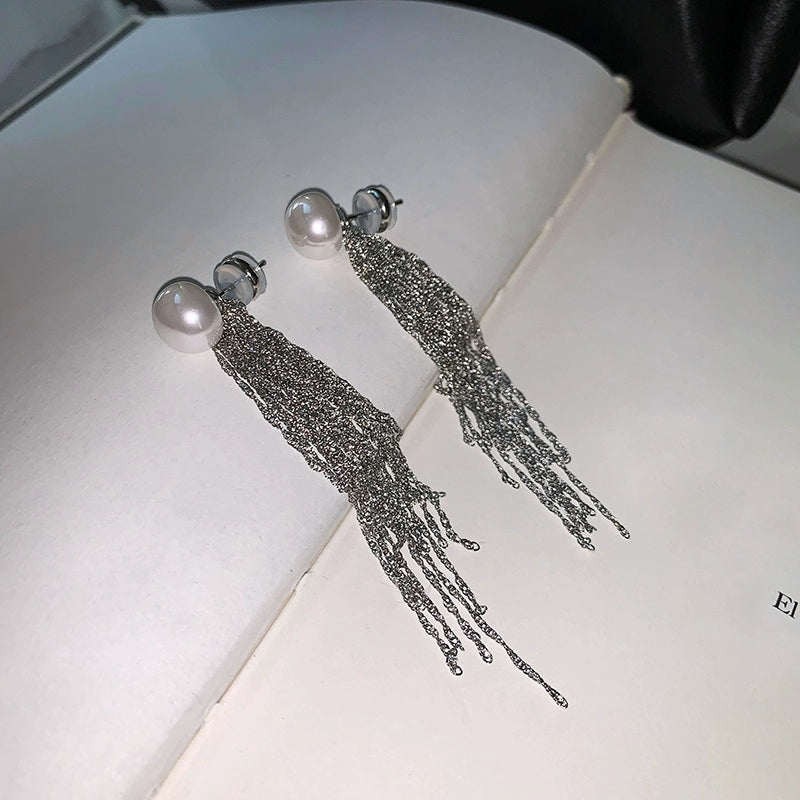 Gold and silver long fringed steamed buns, pearl stud earrings, women's 2025 new big face, suitable for showing face, small earrings, ear jewelry