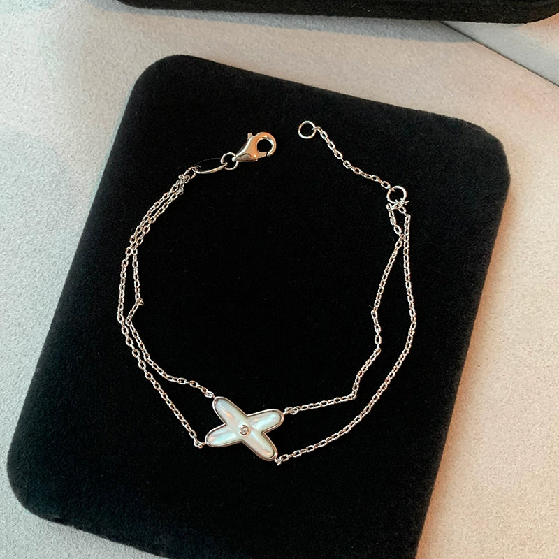 Natural white fritillary necklace women's high-end accessories exquisite light luxury niche rose gold 2025 new collarbone chain neck chain