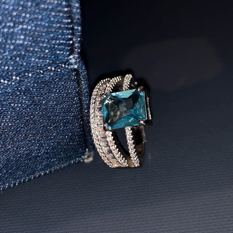 European and American diamond index finger sapphire ring women's fashion personality ins tide light luxury niche design sense exaggerated ring