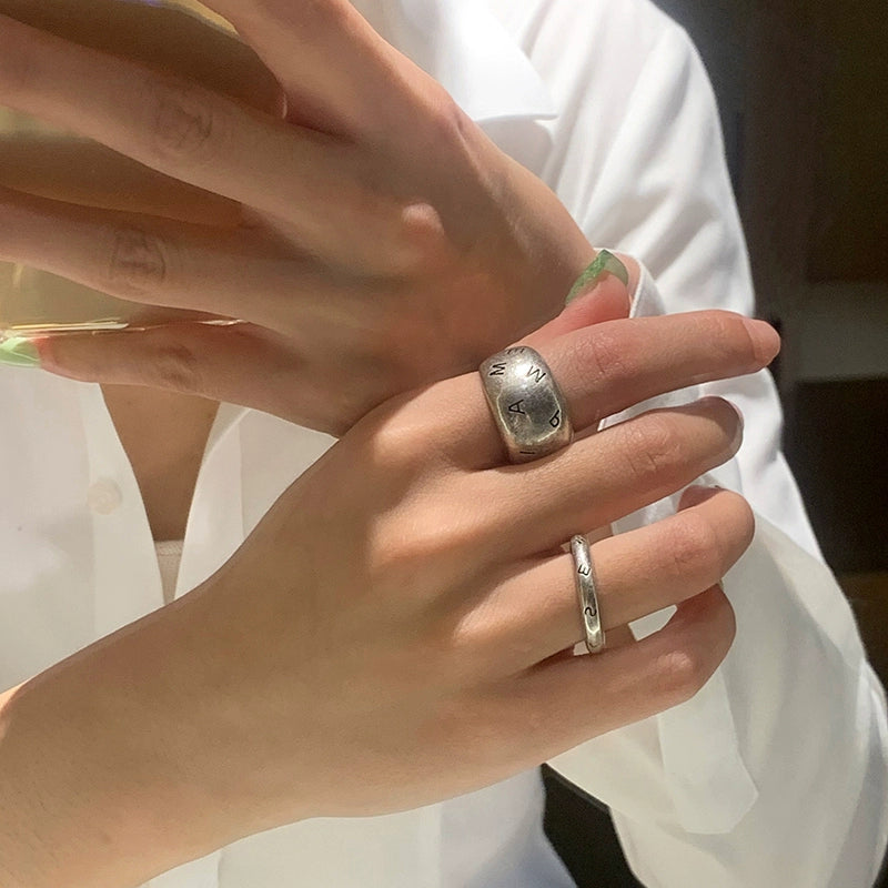 Retro old letter index finger ring women's fashion personality light luxury niche design high sense medieval 2025 new