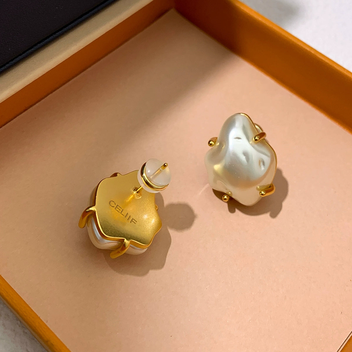 Irregular Baroque Pearl Earrings Femininity Accessories Premium 2025 New Light Luxury Retro Stud Earrings