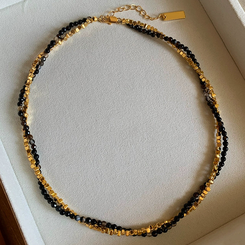 Retro black agate natural white fritillary necklace women's high-end accessories light luxury niche