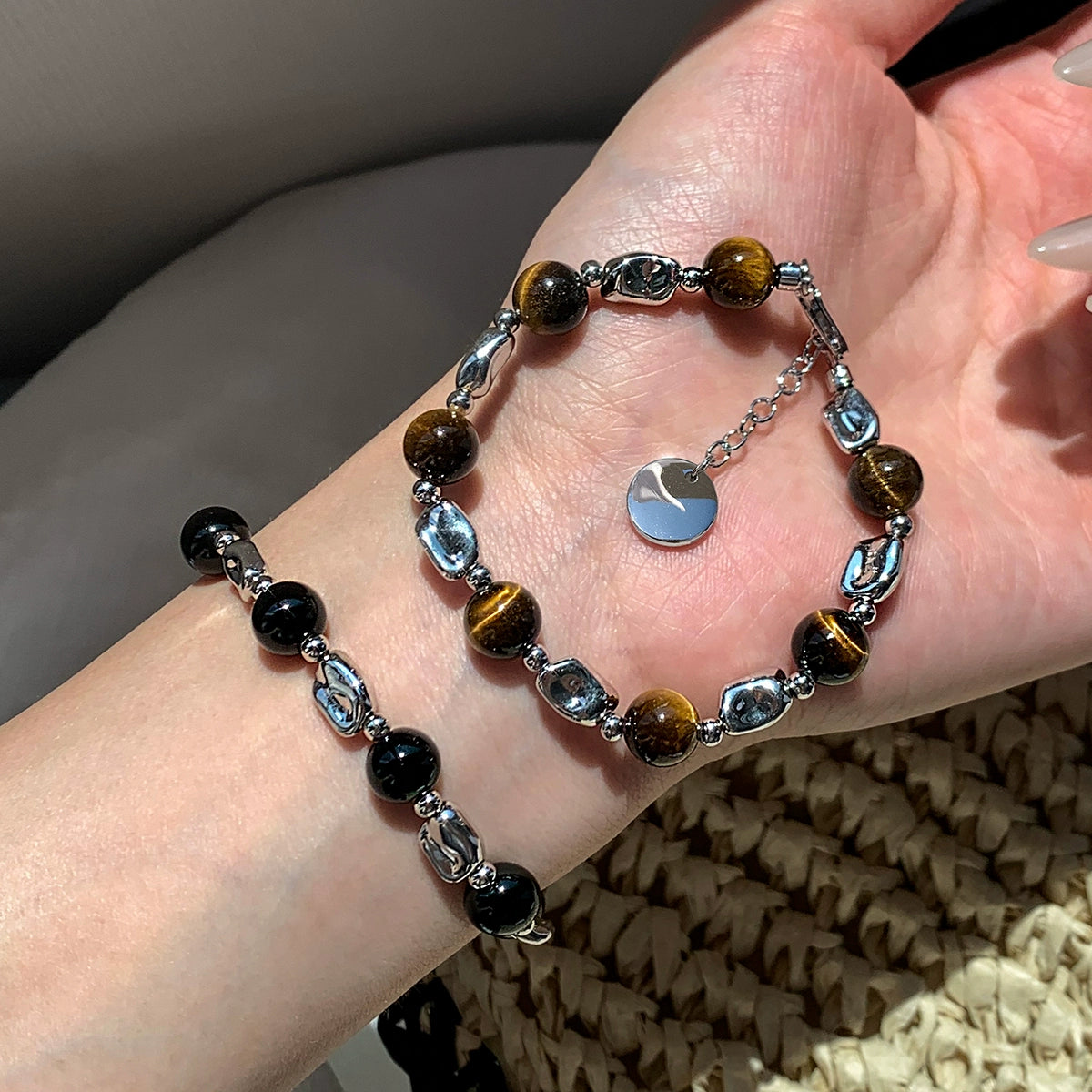 Natural tiger's eye stone obsidian bracelet women's light luxury exquisite fashion high sense summer 2025 new stacked bracelet