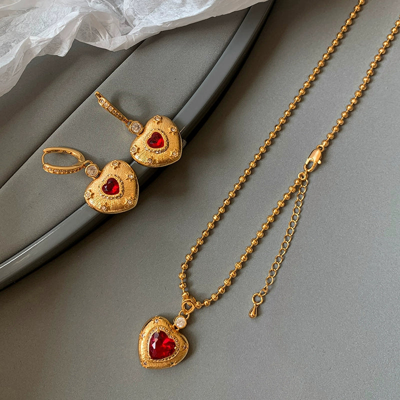 2025 New Year's red gemstone love earrings women's light luxury high-end sense unique medieval retro ear jewelry earrings