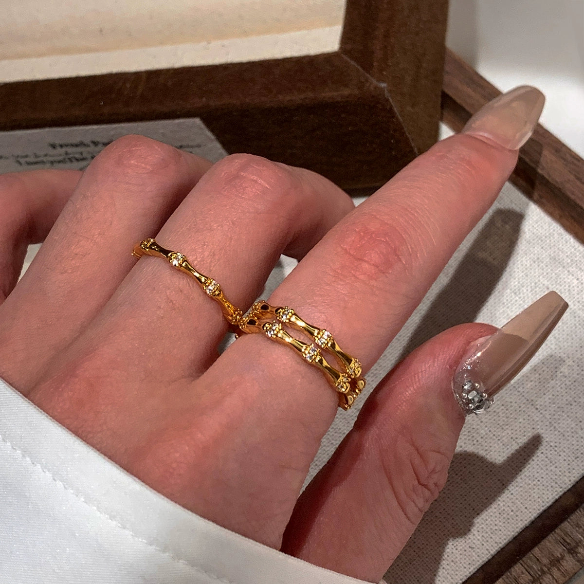 Emerald white diamond zircon opening adjustable bamboo ring women's light luxury exquisite fashion high sense middle index finger