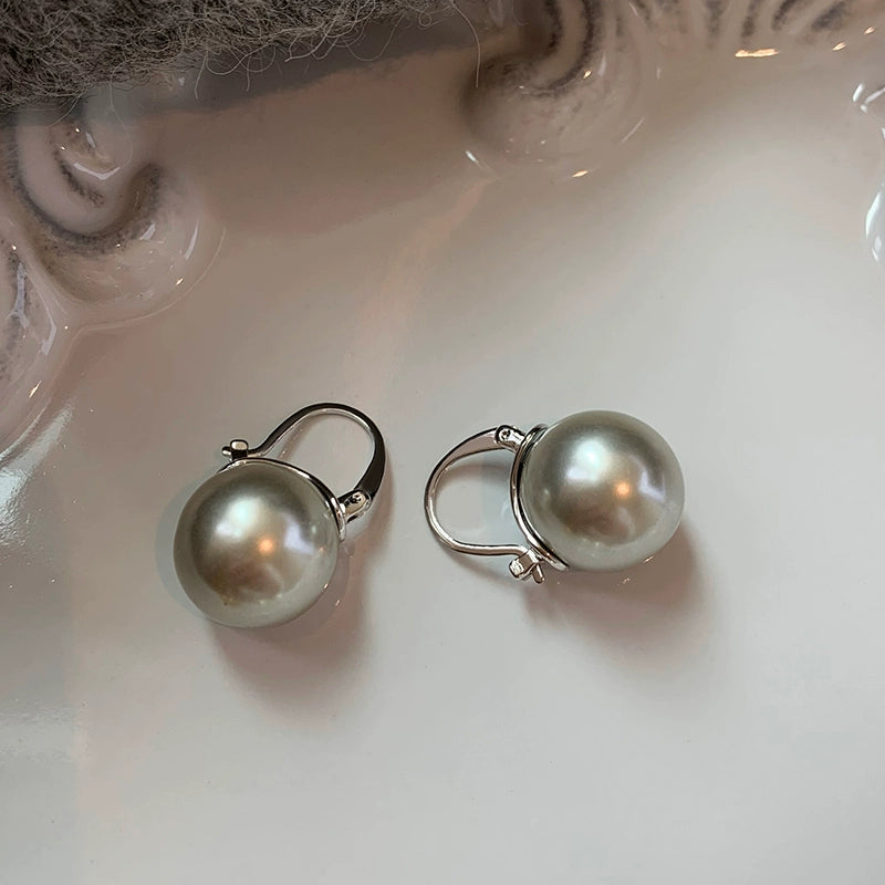 French retro high-end Australian white pearl ear buckle women's niche design light luxury temperament celebrity earrings earrings stud earrings