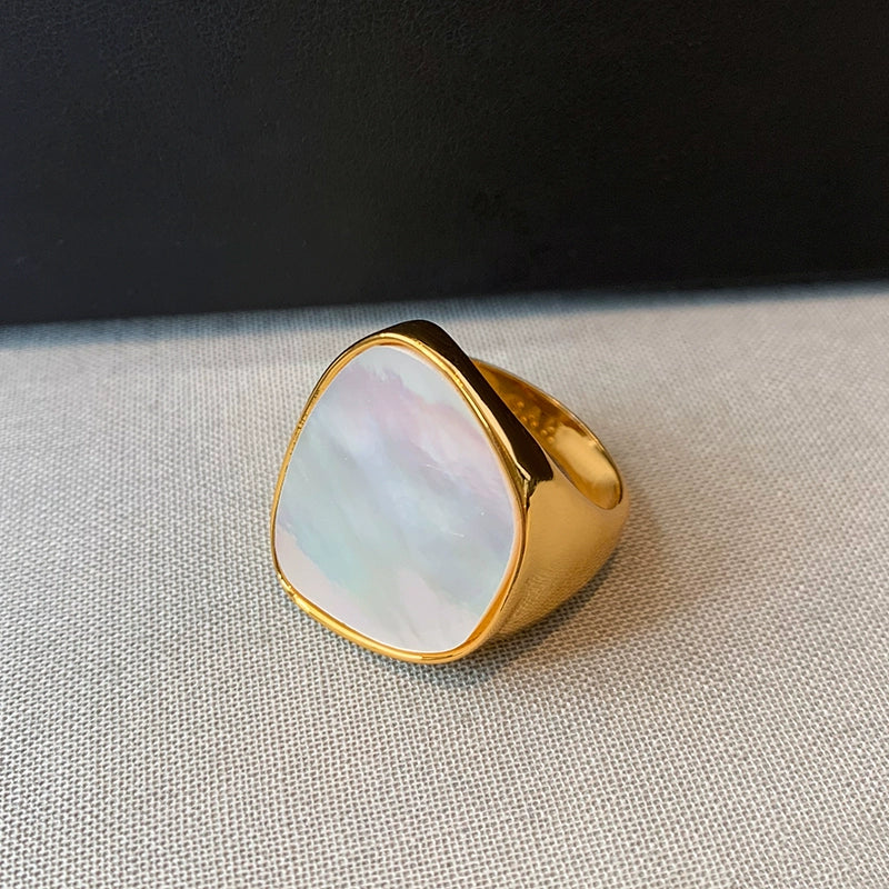 Natural white fritillary square index finger ring women's light luxury niche design high fashion personalized ring