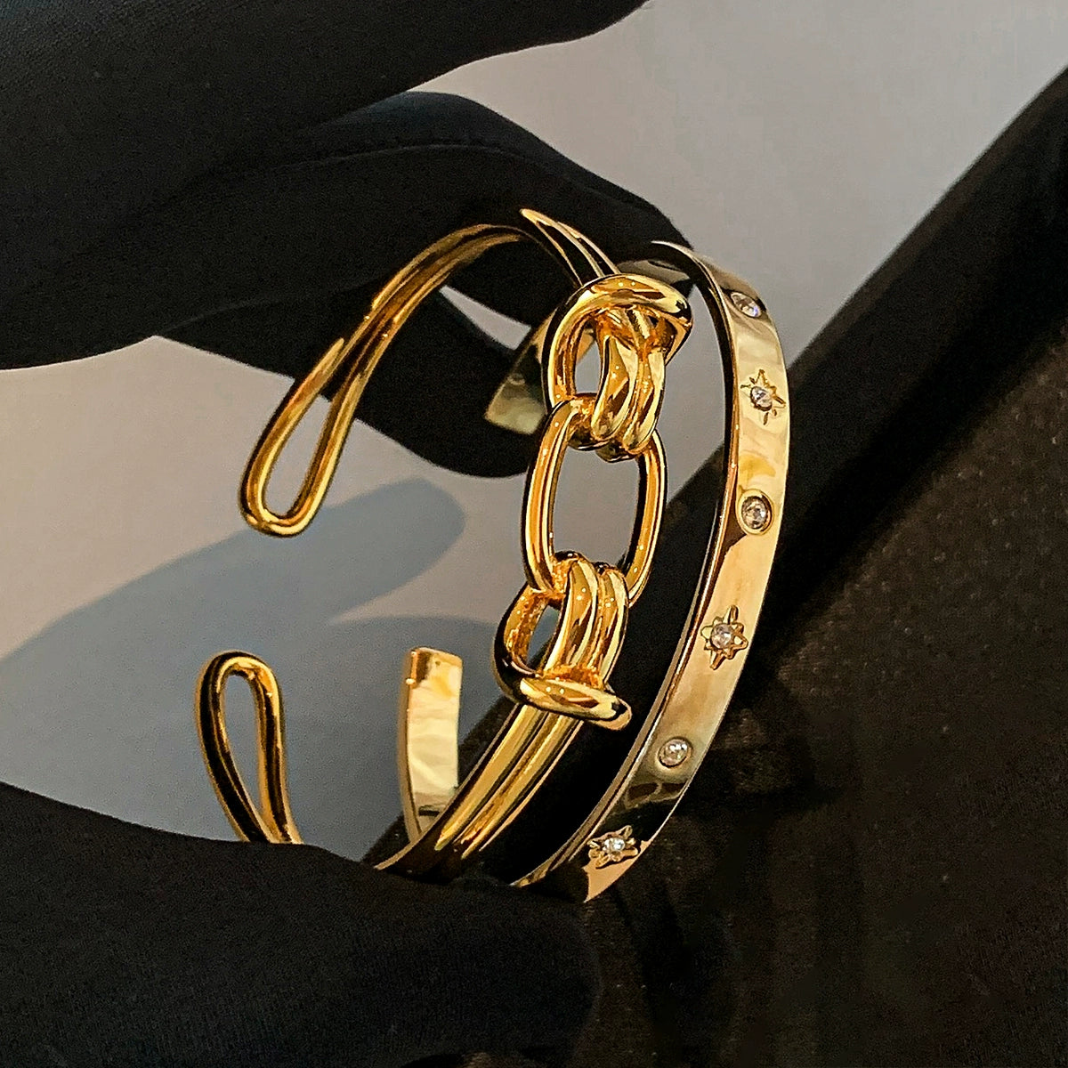 European and American style metal knotted bracelet women's light luxury niche exaggerated personality advanced sense 2025 new temperament accessories