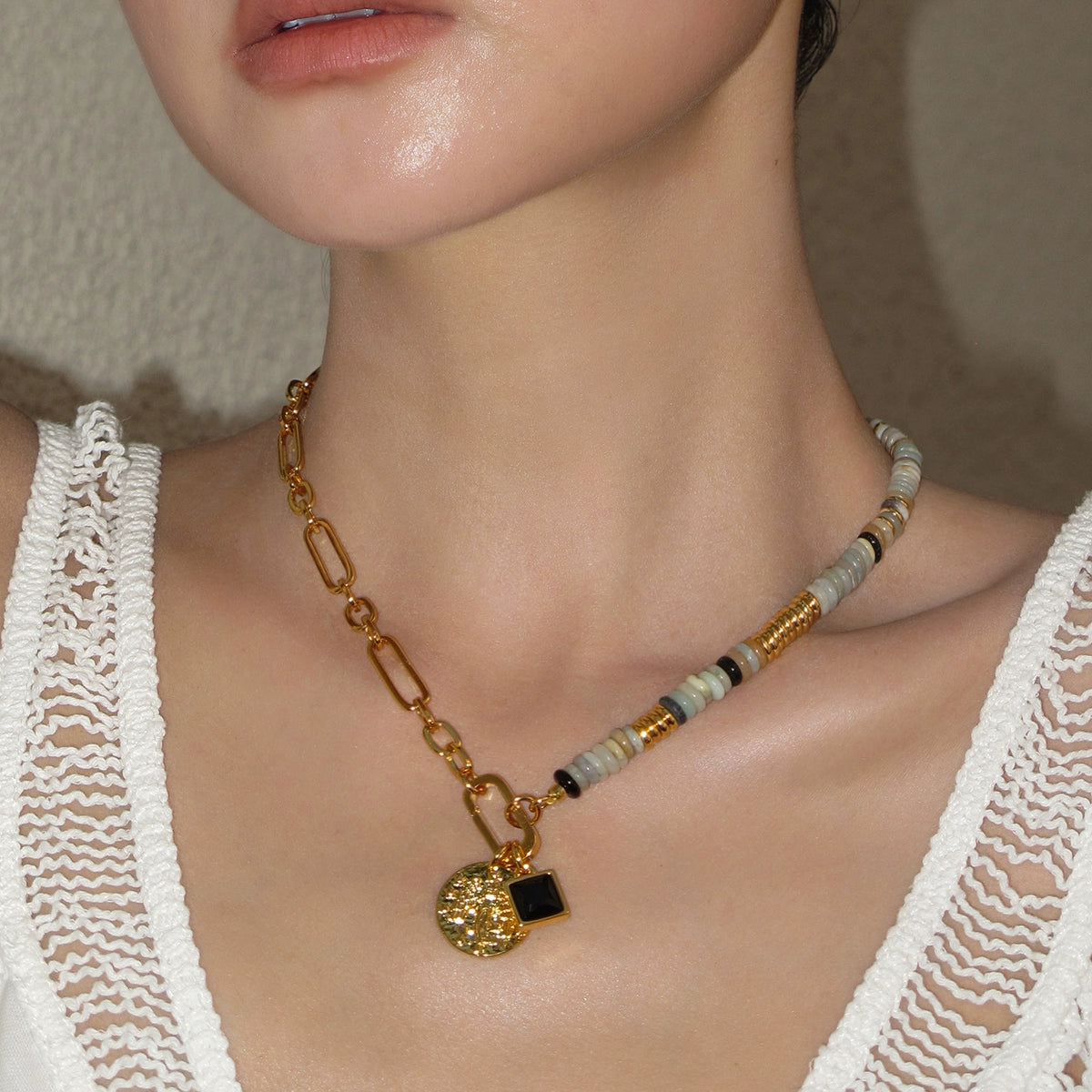 12 constellation natural stone beaded necklace women's accessories summer Europe and America 2025 new light luxury high-end exaggerated neck chain