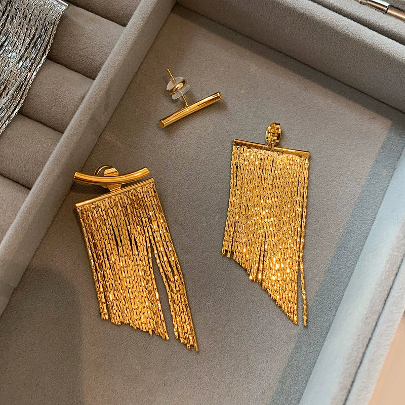 Smile Waterfall long fringed earrings for women show a small face, light luxury, niche high-end sense, unique high-end stud earrings and ear jewelry