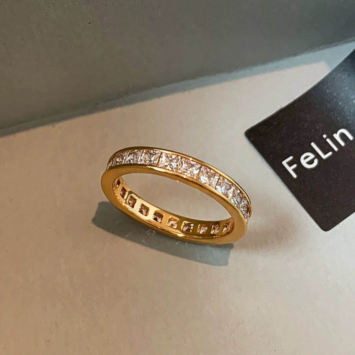 New flash dopamine diamond exquisite index finger colored diamond ring women's volleyball diamond light luxury