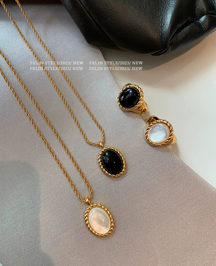 Retro black agate natural white fritillary necklace women's high-end accessories light luxury niche