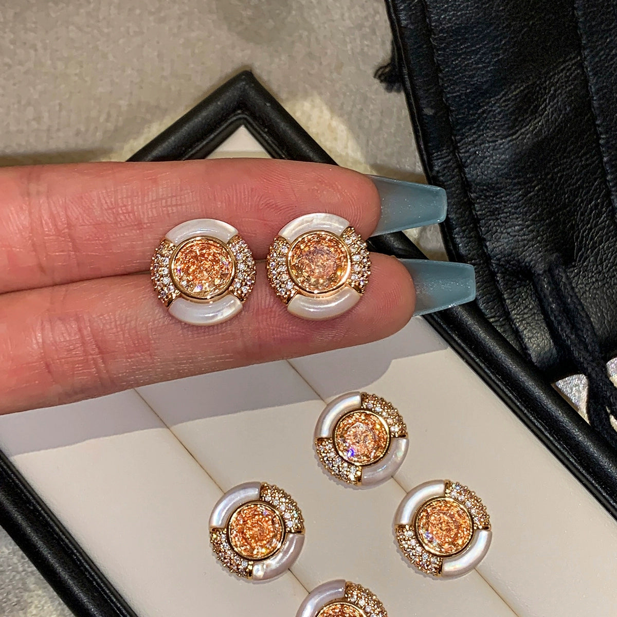 Exquisite natural fritillary zircon stud earrings women's light luxury high-end sense niche unique beautiful earrings earrings
