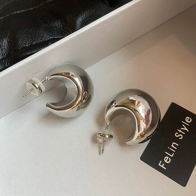 European and American simple metal water drop earrings women's light luxury niche 2025 new cold wind gold high-end earrings earrings