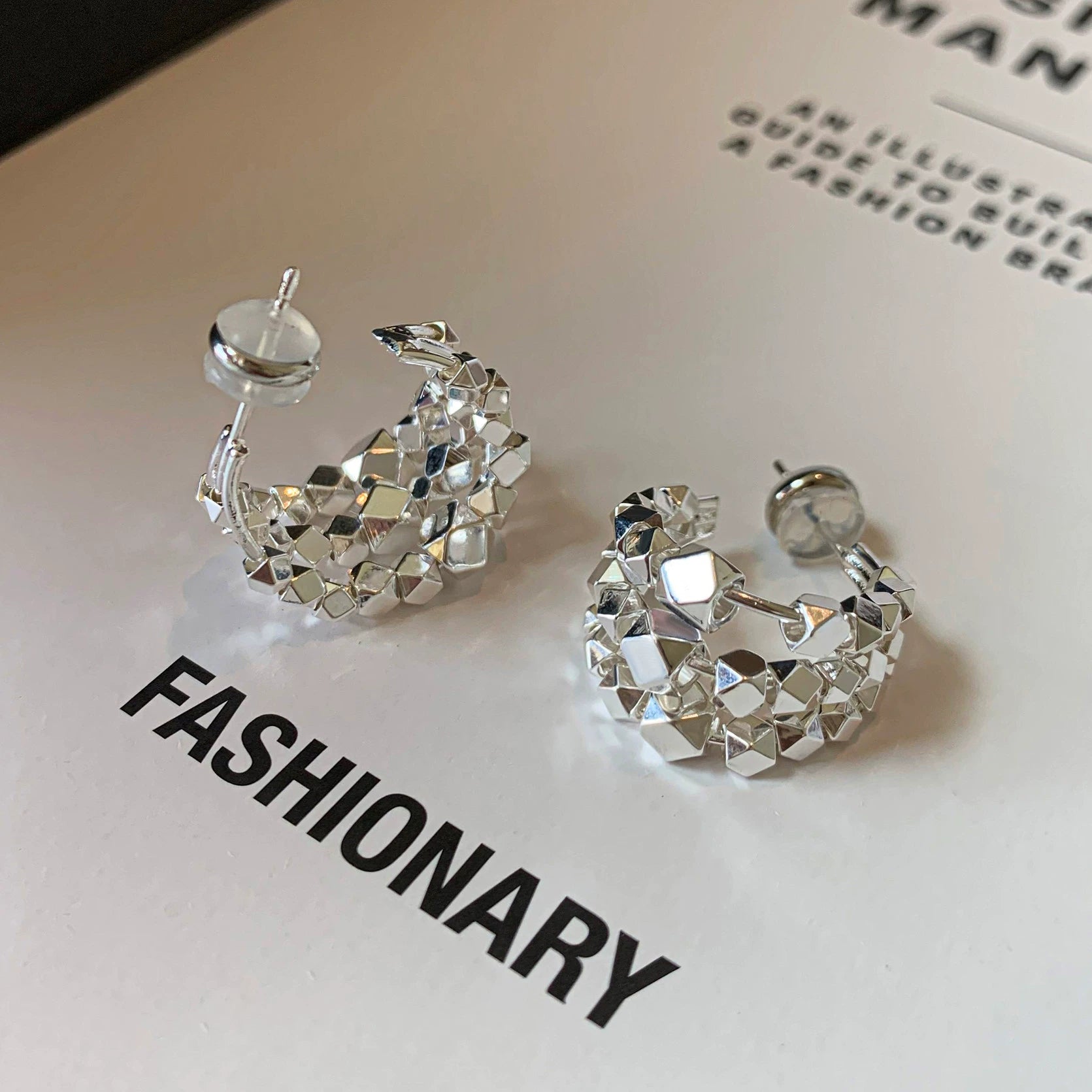 925 silver needle broken silver c-type earrings women's 2025 new high-end light luxury niche design summer stud earrings