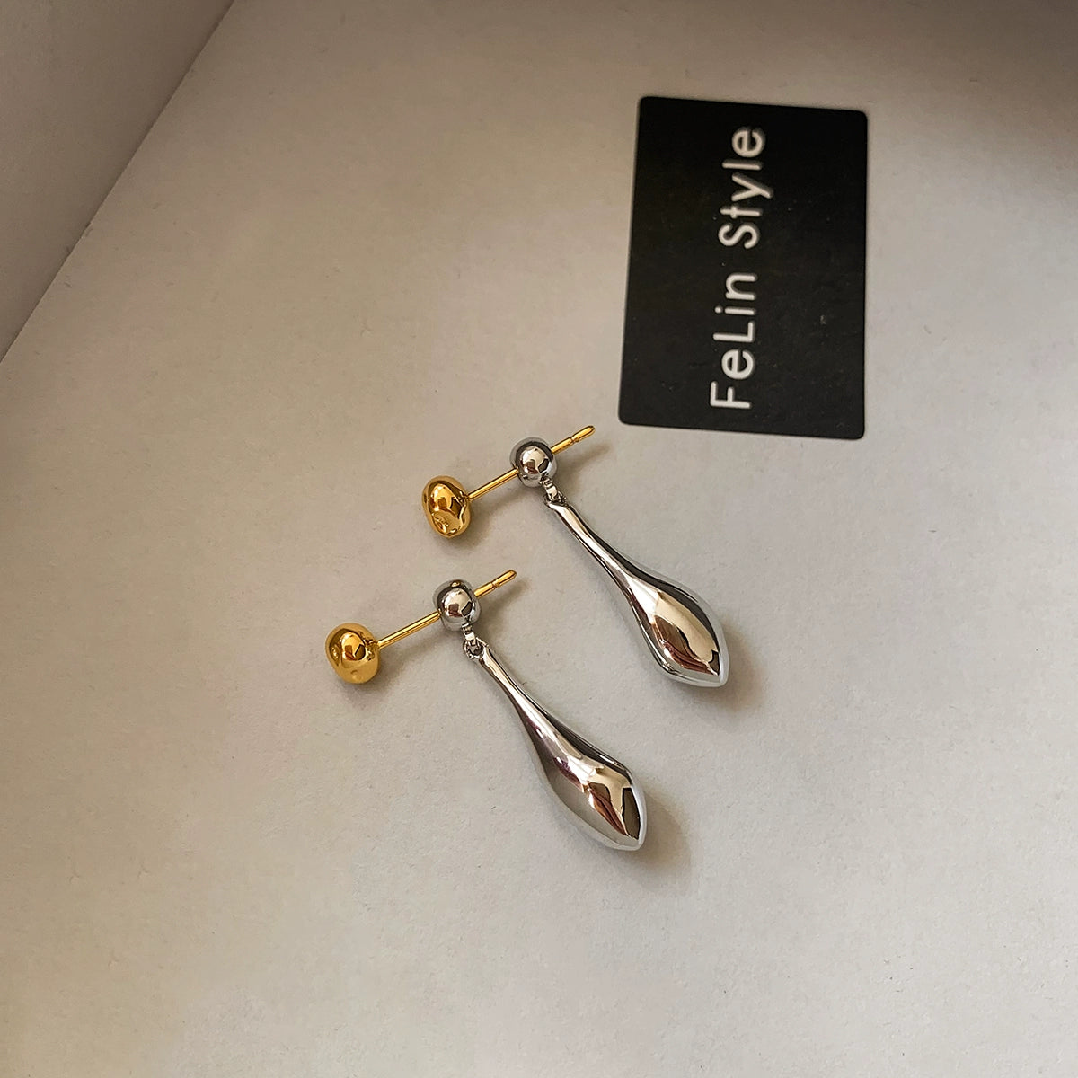 925 Silver Needle Gold Silver Water Drop Earrings Women's Face Small Light Luxury Premium 2025 New Metal Earrings Earrings