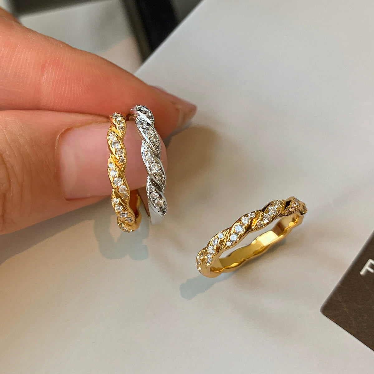 European and American metal twist diamond opening ring women's fashion personality 2025 new light luxury niche high-end jewelry