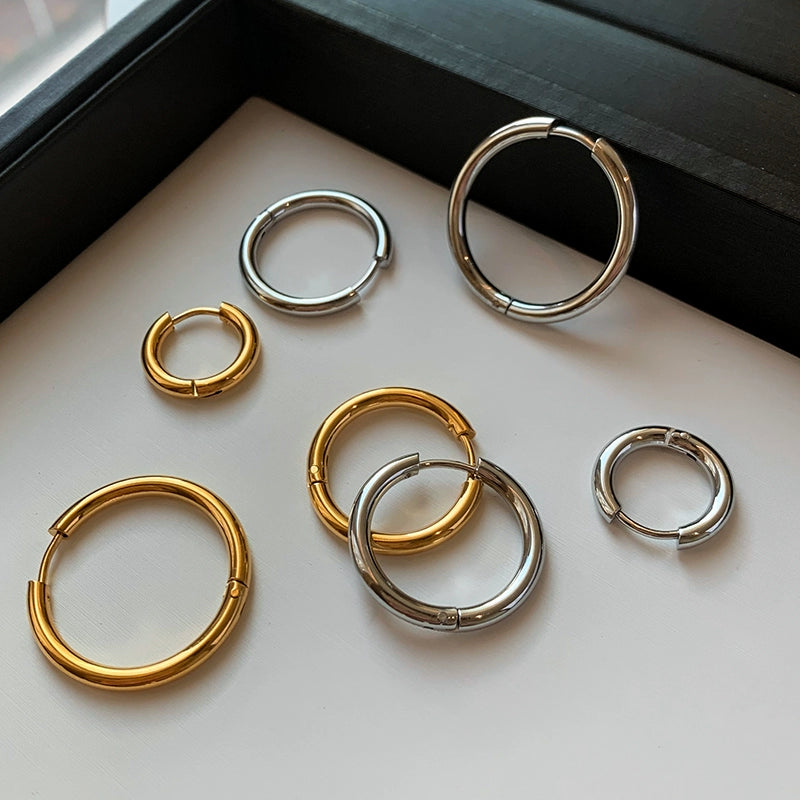 European and American simple size round plain circle earrings women's 2025 new high-end gold and silver earrings temperament earrings